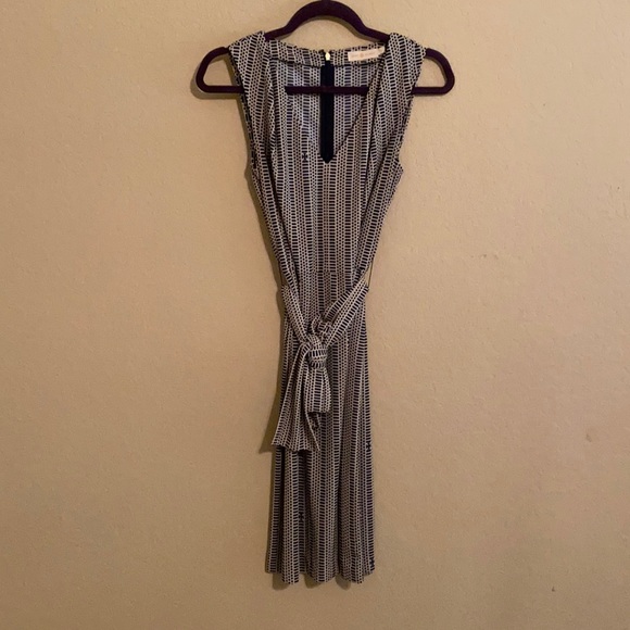 Tory Burch Dresses & Skirts - Tory Burch Sleeveless Dress